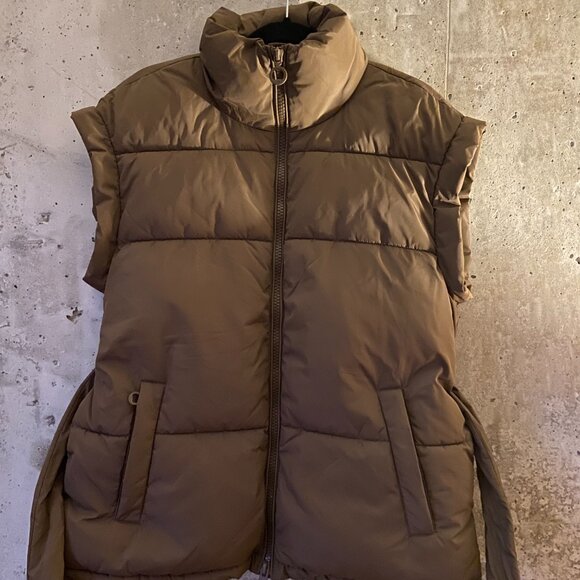 Noize- Canadian Cruelty Free Vest - Picture 3 of 7